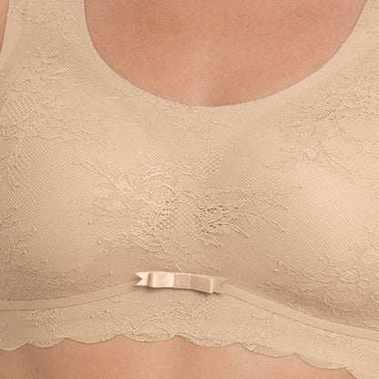 Essential Lace Bralette con coppe imbottite cristallo